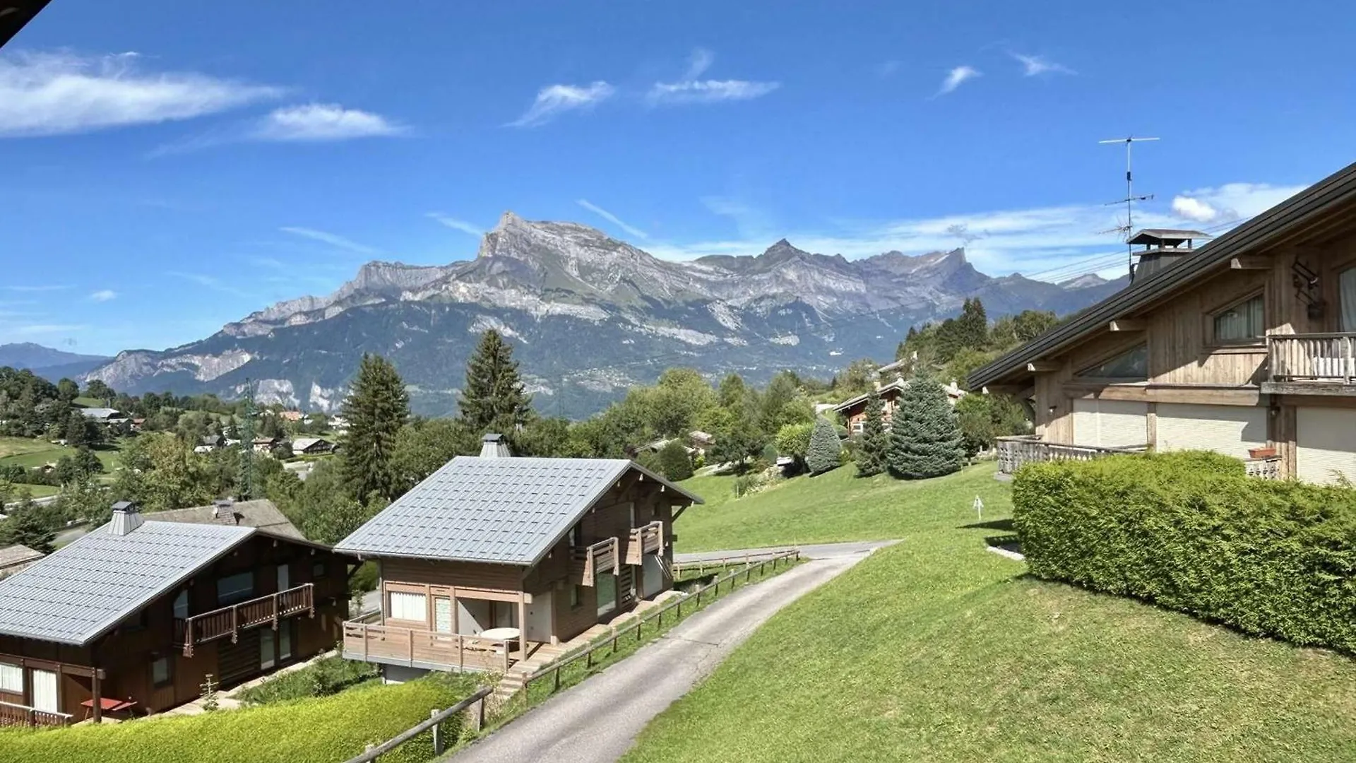 Apartment Appartement Duplex 2 Pieces, 4 Couchages, Proche Pistes De Ski, Garage, Demi-Quartier - Fr-1-597-16